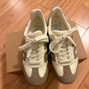 Back 70 Cloud NM Sneaker in Milk Taupe
